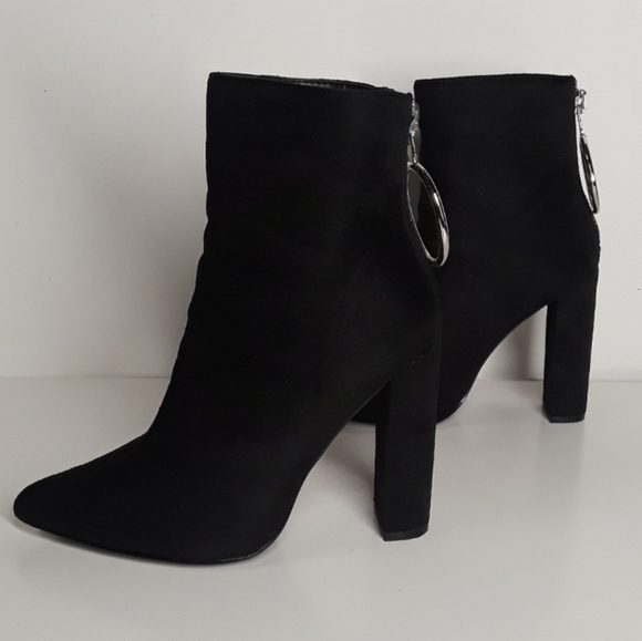 PUBLIC DESIRE Fleek Silver O Ring Zipper Black Faux Suede Ankle Boots 7 - Picture 6 of 13